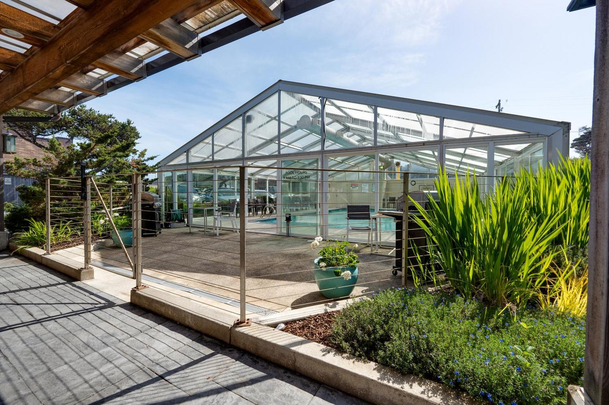 Pelican Shores Inn Lincoln City Exterior foto